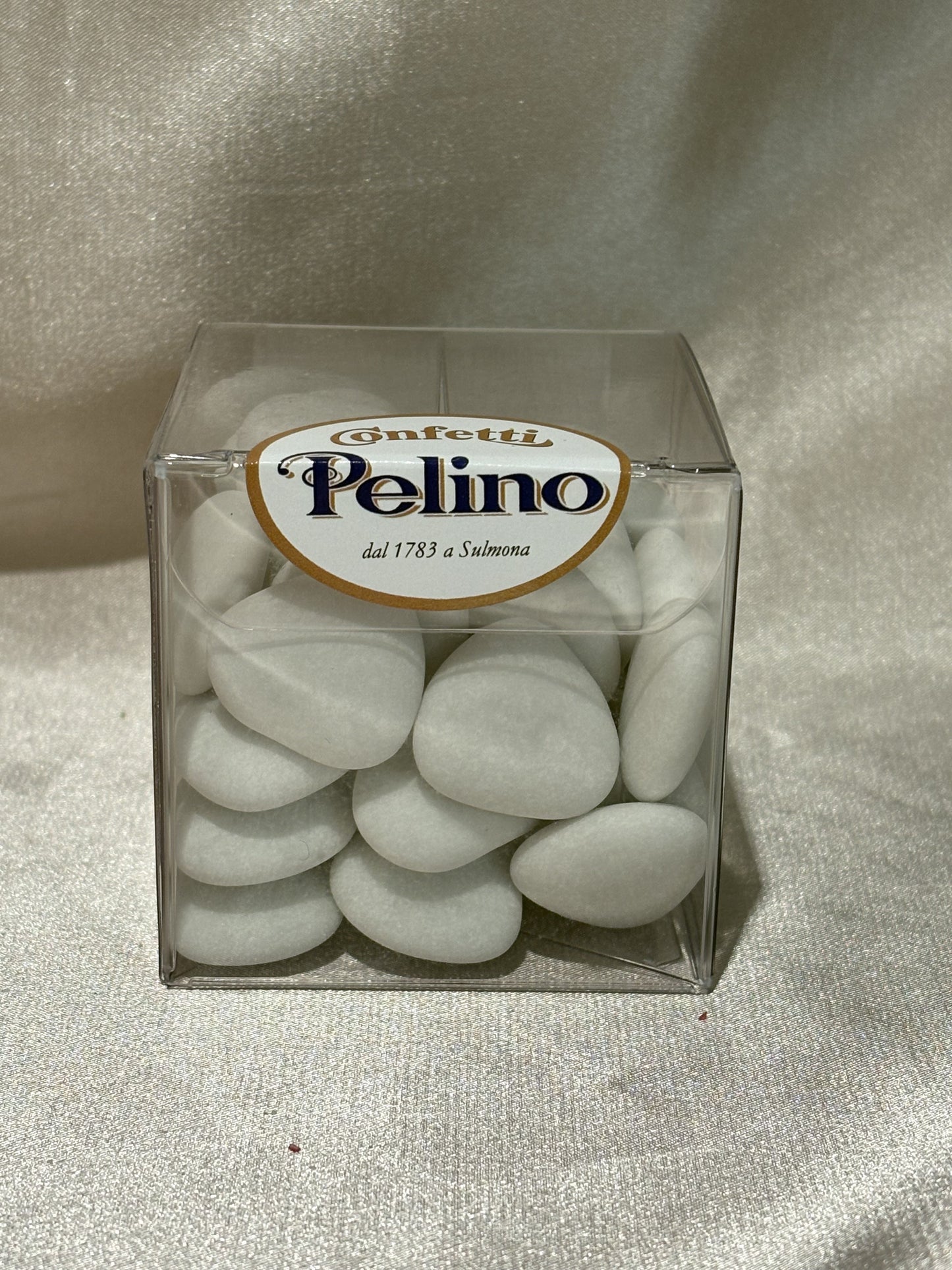 Cubotto Forma Cuore Bianco (White Heart Shape Chocolate 150gr)