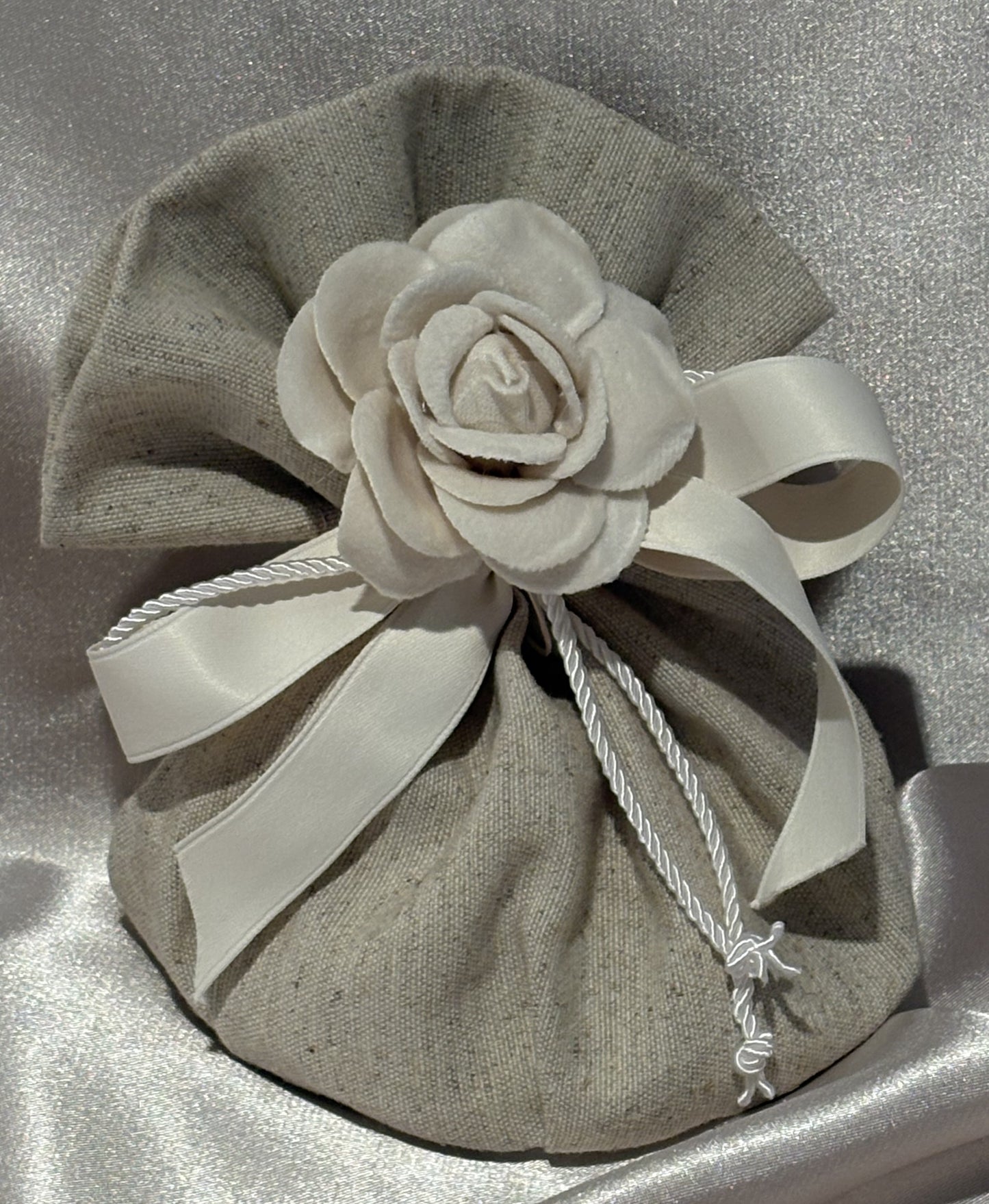 Sacchettone con Rosa di Velluto (Velvet Rose Bag)