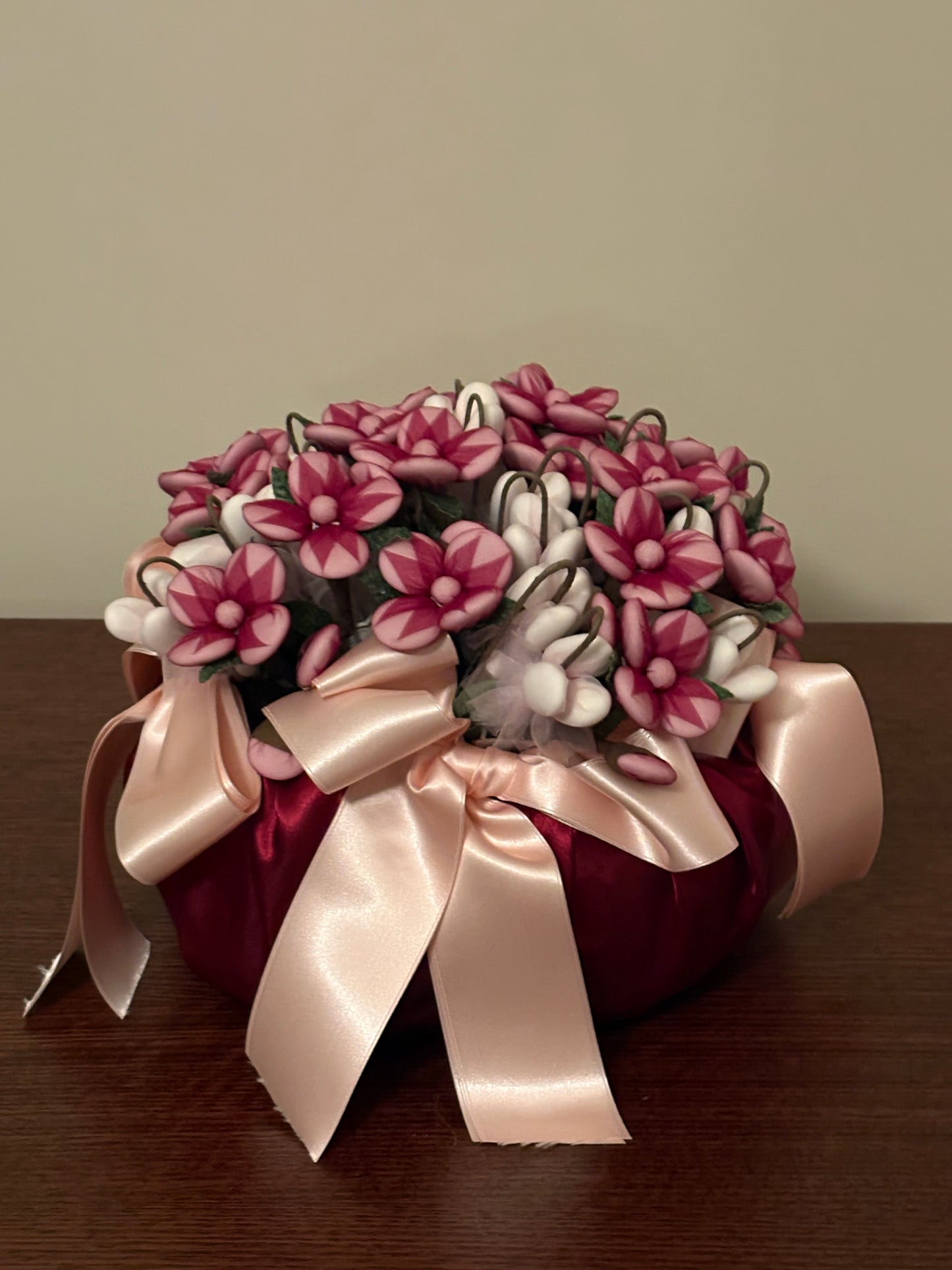 Cesto Ciclamini e Gelsomini (Basket of Cyclamen and Jasmine)