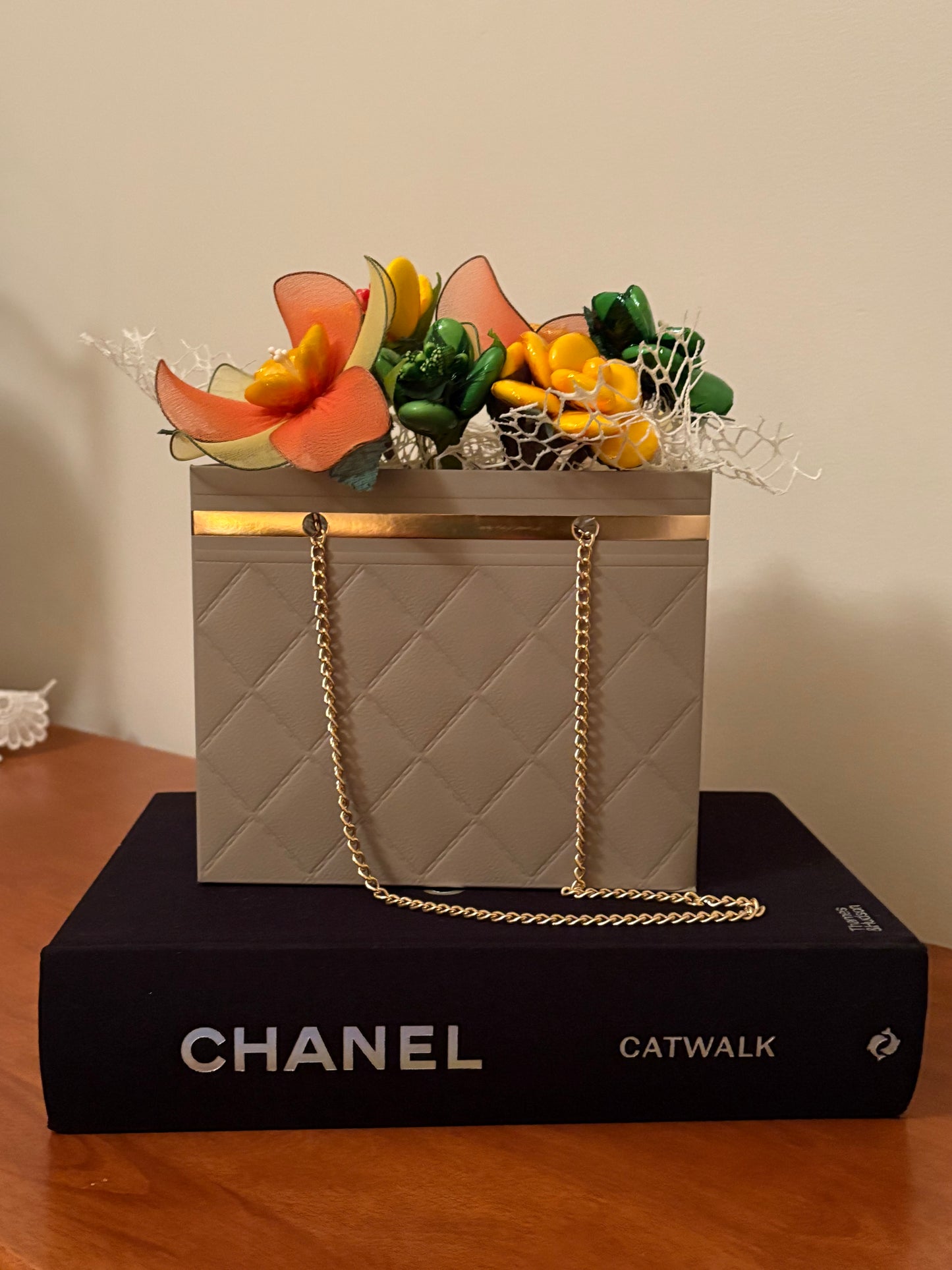 Stylist green handbag