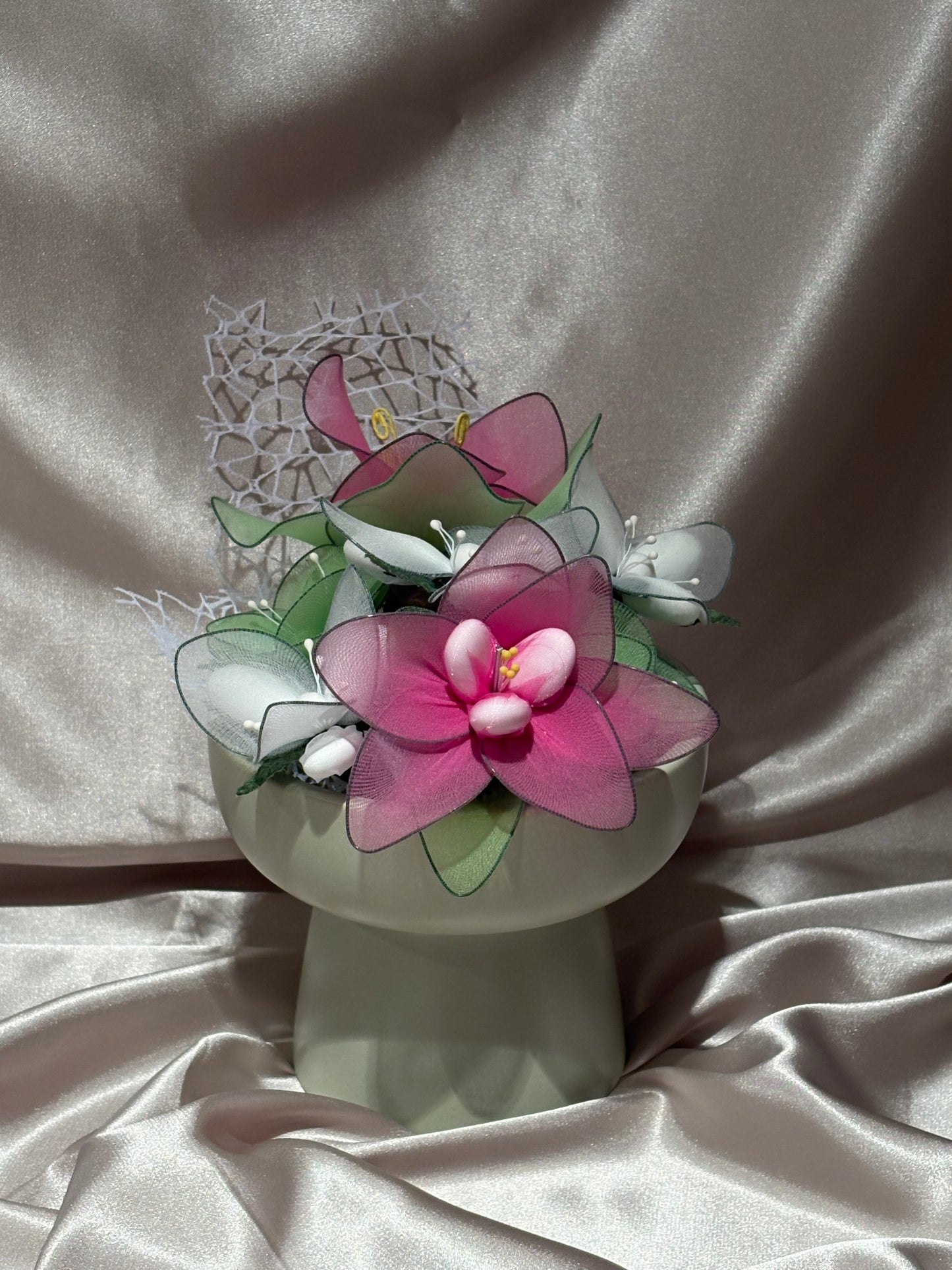 Sweetness vase