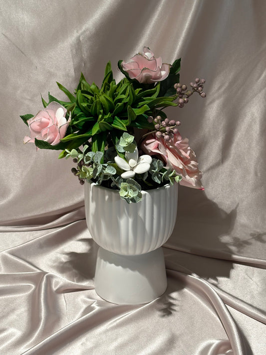 Pale vase