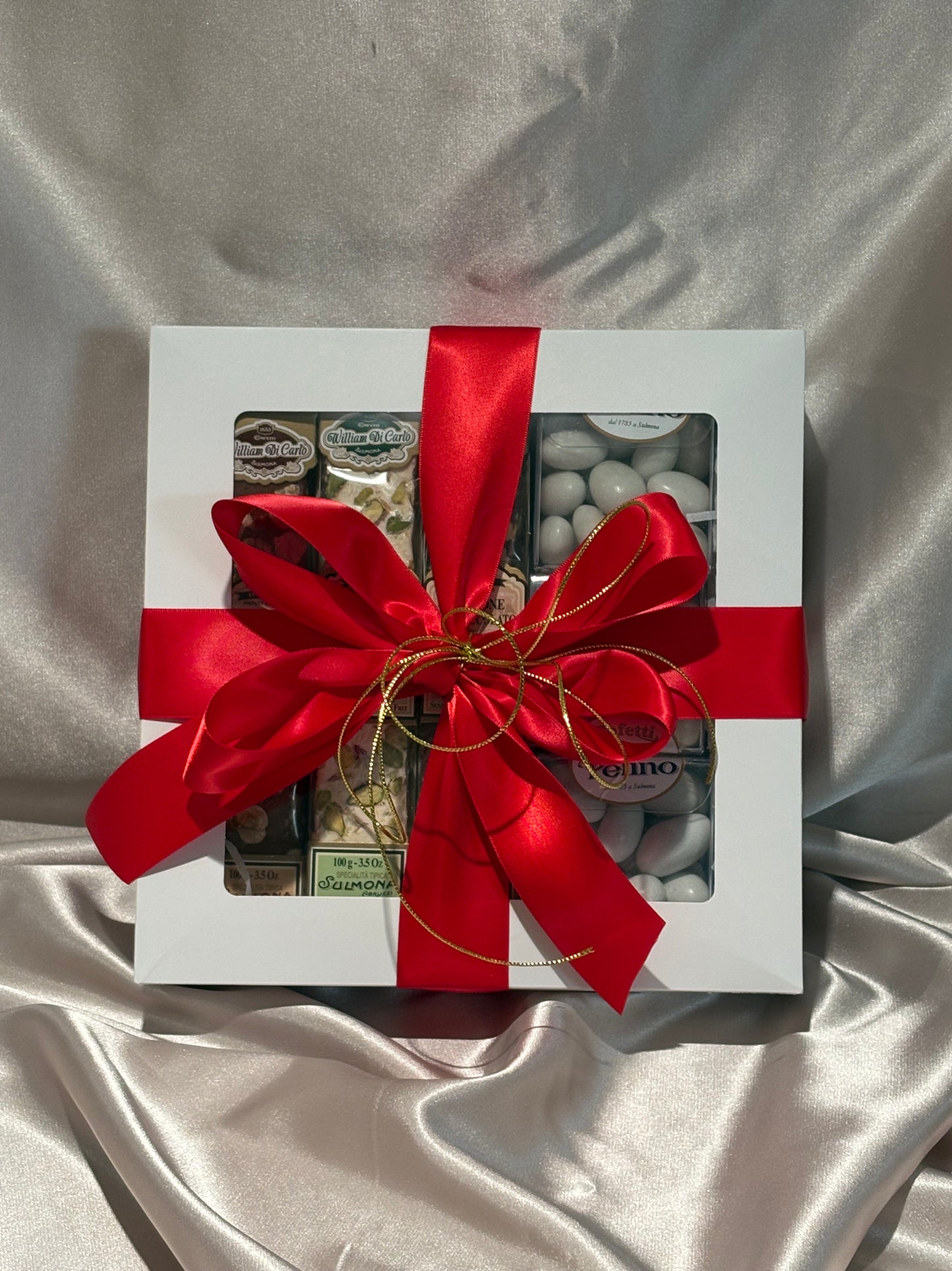 Christmas gift box (3 Torrone & 3 Confetti Cubes)