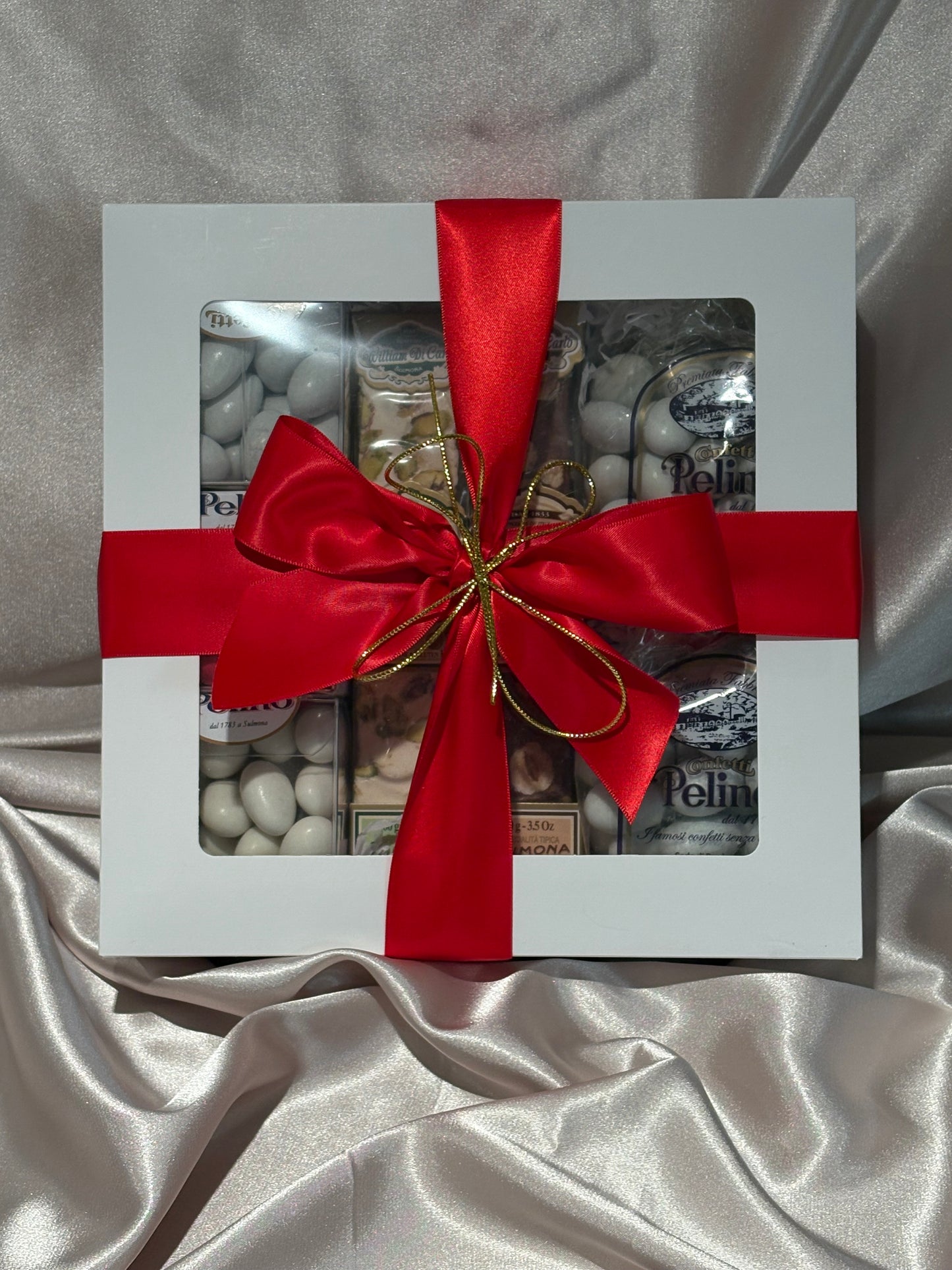 Christmas gift box (2 Torrone, 1 Confetti Scatola & 2 Confetti Sacchetti)