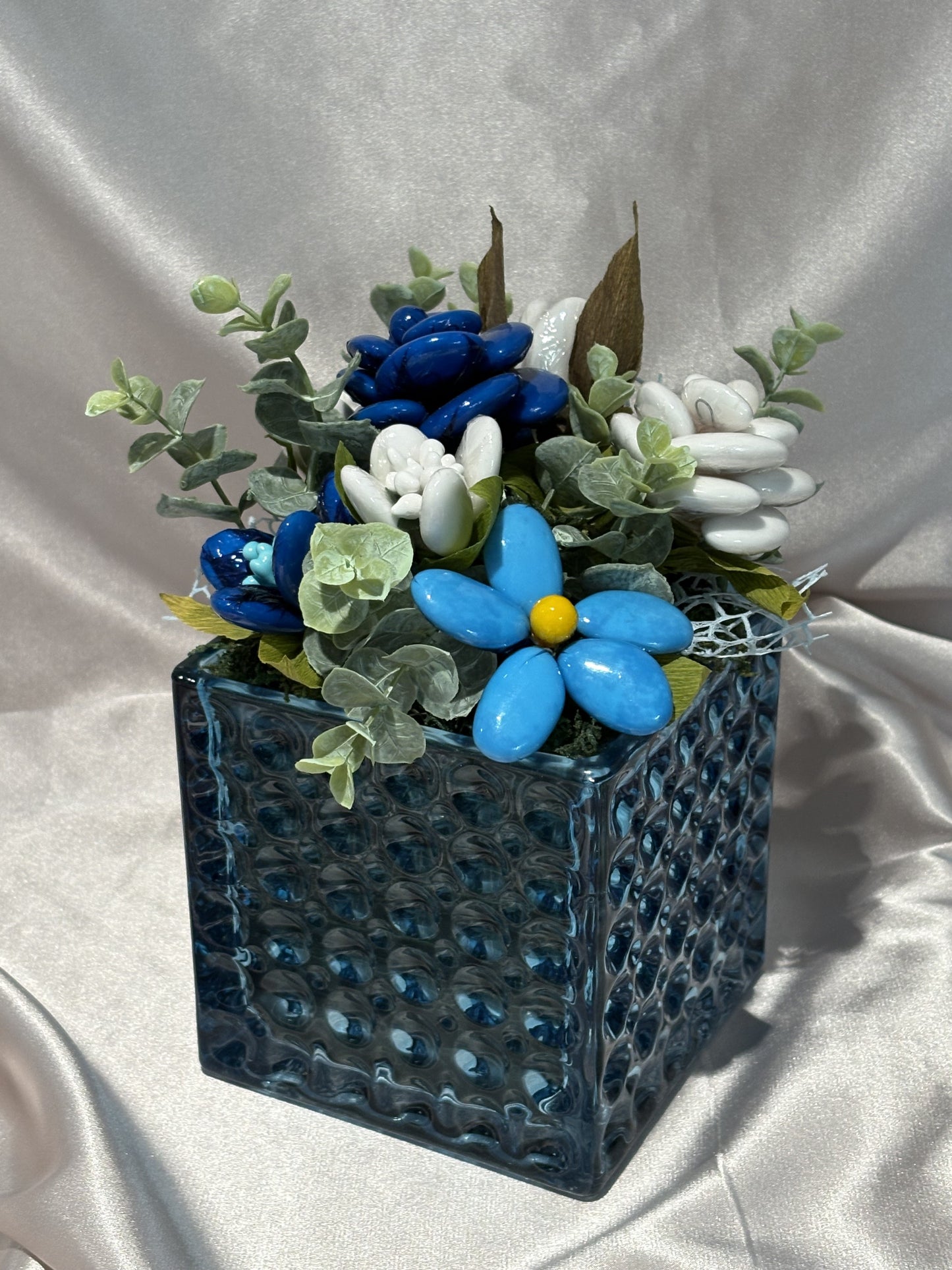 Serene vase