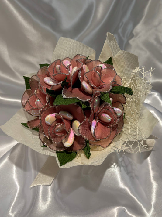 Five rose bouquets for bridal party